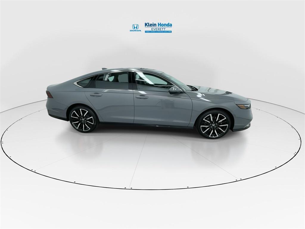new 2025 Honda Accord Hybrid car, priced at $40,905