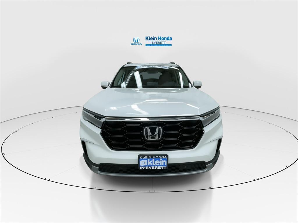 new 2025 Honda Pilot car, priced at $55,030