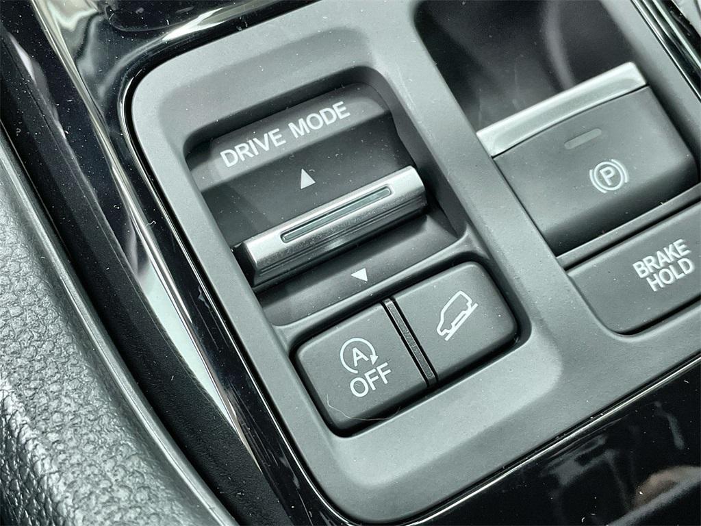 new 2025 Honda Pilot car, priced at $51,830