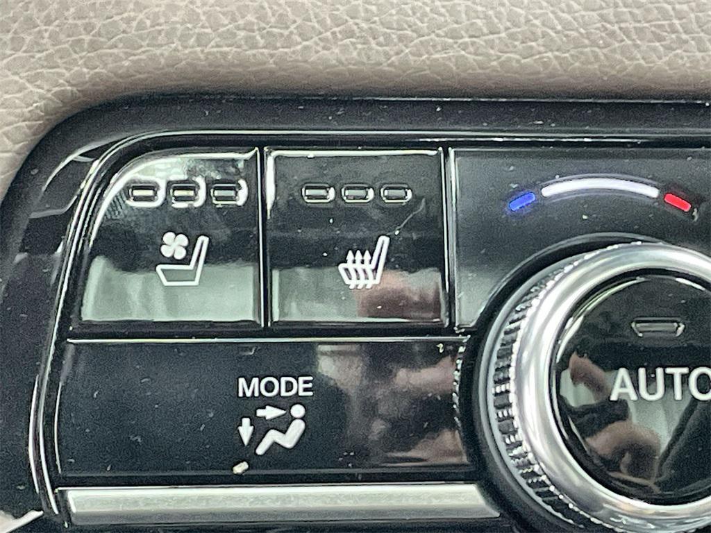 new 2025 Honda Pilot car, priced at $54,575