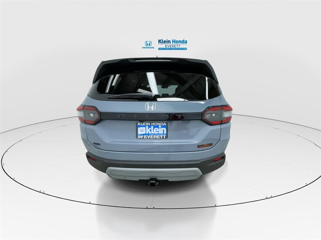 new 2025 Honda Pilot car, priced at $51,785