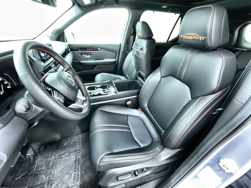 new 2025 Honda Pilot car, priced at $51,785