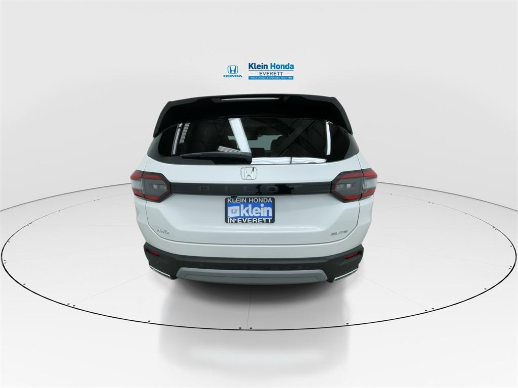 new 2025 Honda Pilot car, priced at $55,030