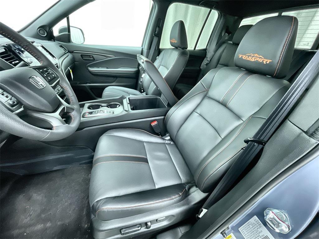 new 2025 Honda Ridgeline car, priced at $45,598