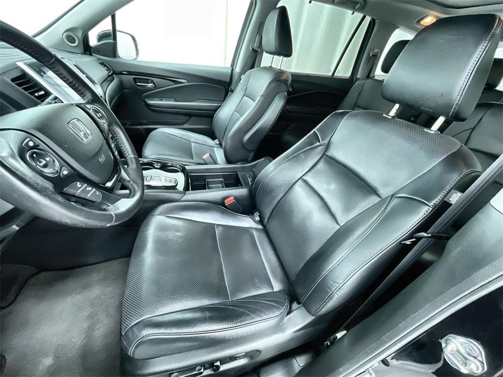 used 2016 Honda Pilot car, priced at $24,699