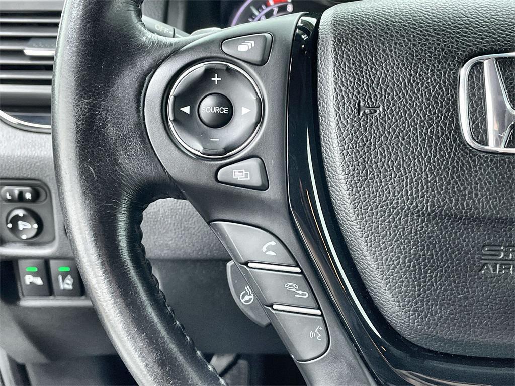 used 2016 Honda Pilot car, priced at $24,699