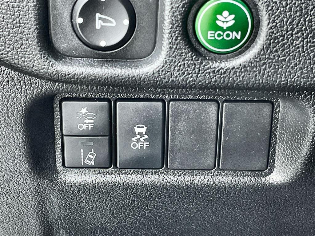 used 2022 Honda Pilot car, priced at $32,399