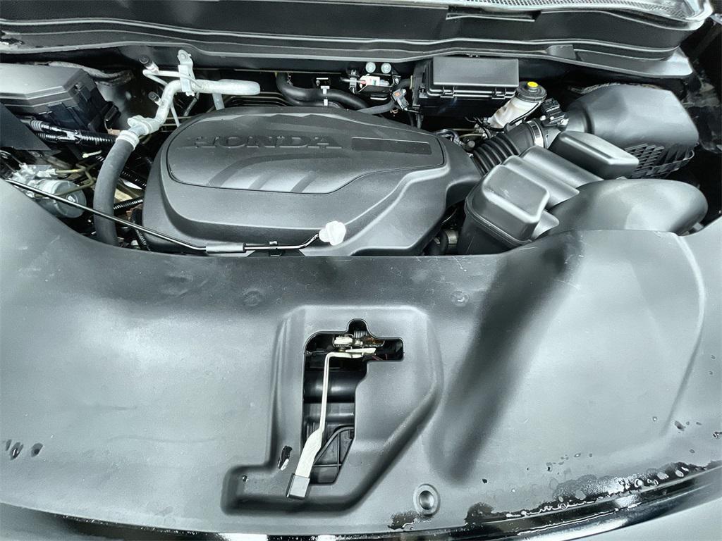 used 2022 Honda Pilot car, priced at $32,399