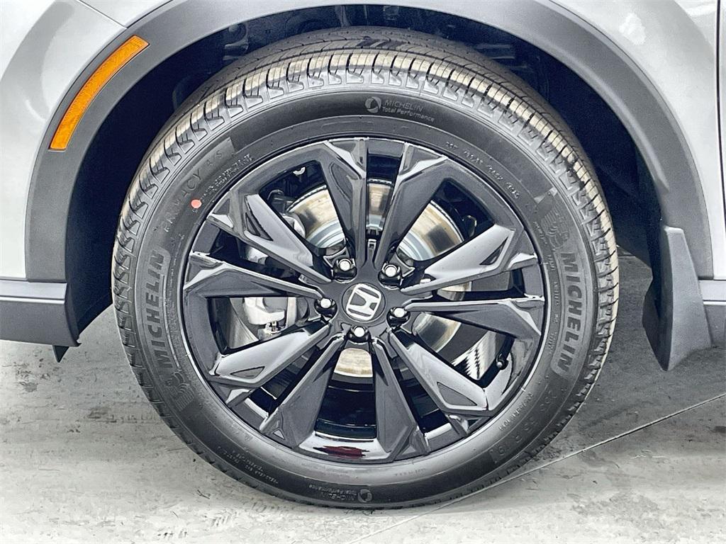 new 2026 Honda CR-V Hybrid car, priced at $39,988