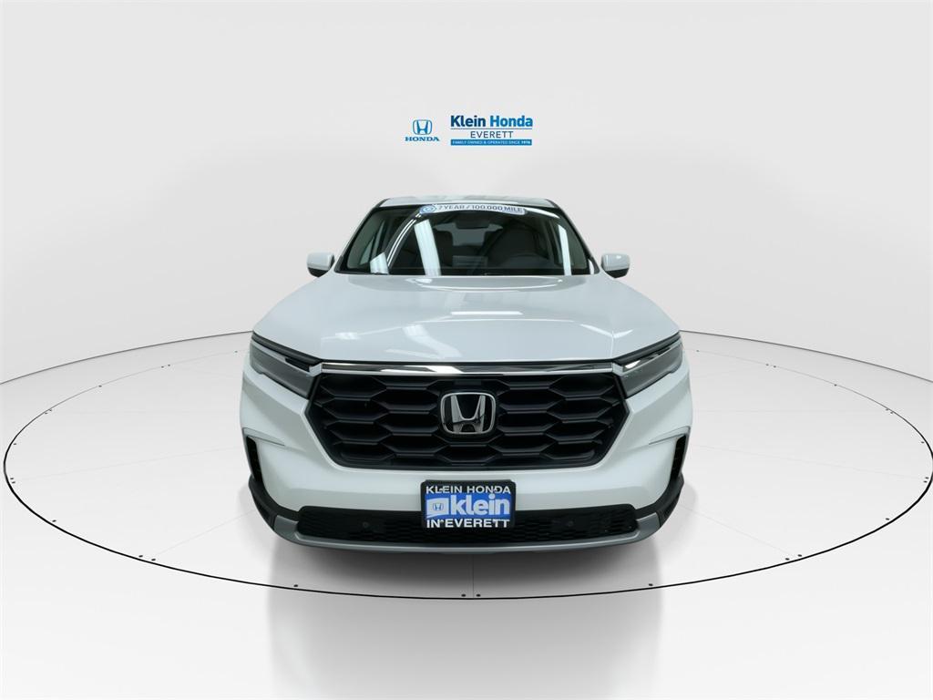 new 2025 Honda Pilot car, priced at $47,550