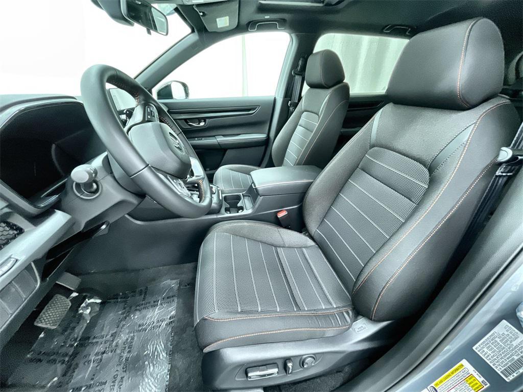 new 2026 Honda CR-V Hybrid car, priced at $39,035