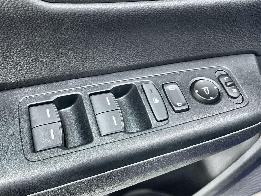 new 2025 Honda CR-V Hybrid car, priced at $41,000