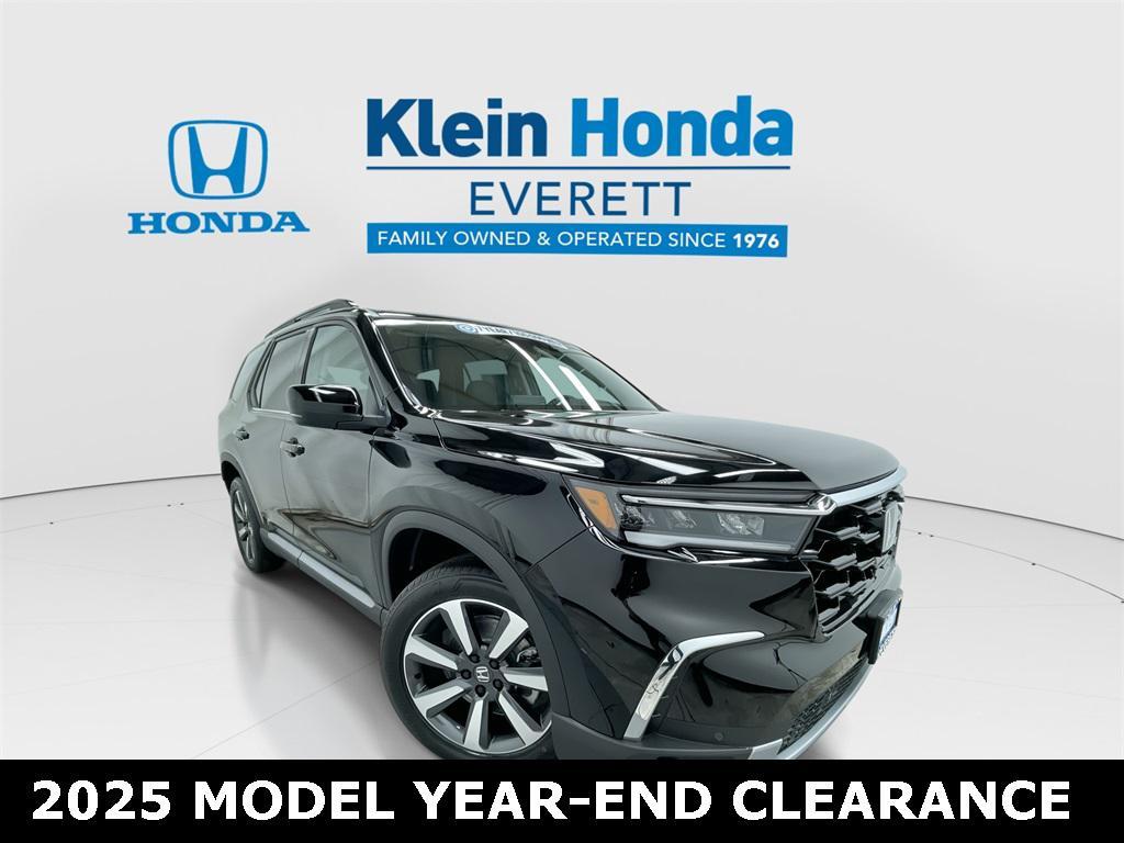 new 2025 Honda Pilot car, priced at $51,825