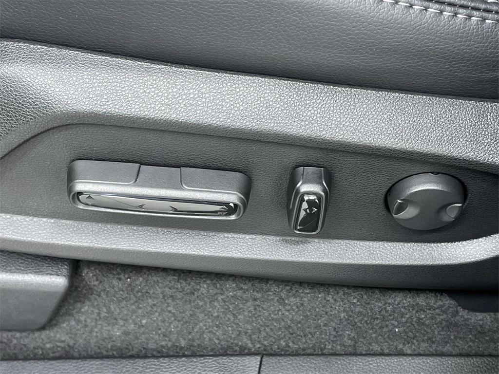 new 2025 Honda Pilot car, priced at $51,825