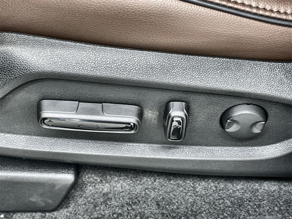 new 2025 Honda Pilot car, priced at $54,575