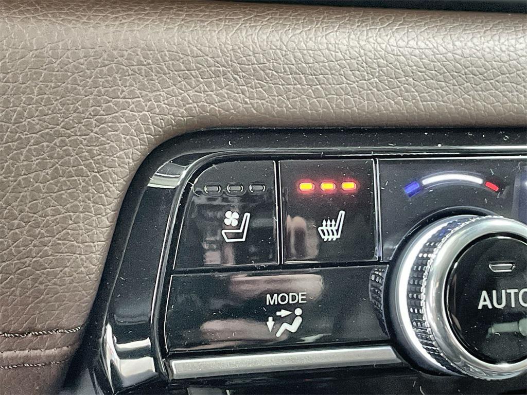 new 2025 Honda Pilot car, priced at $54,575