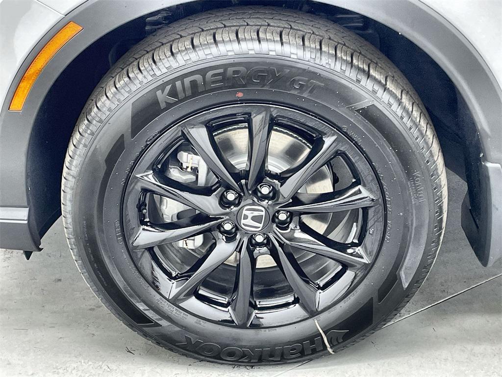 new 2026 Honda CR-V Hybrid car, priced at $41,675