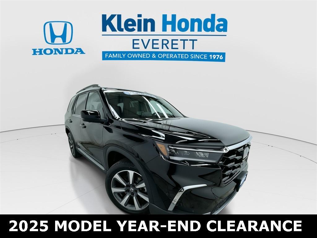 new 2025 Honda Pilot car, priced at $48,498