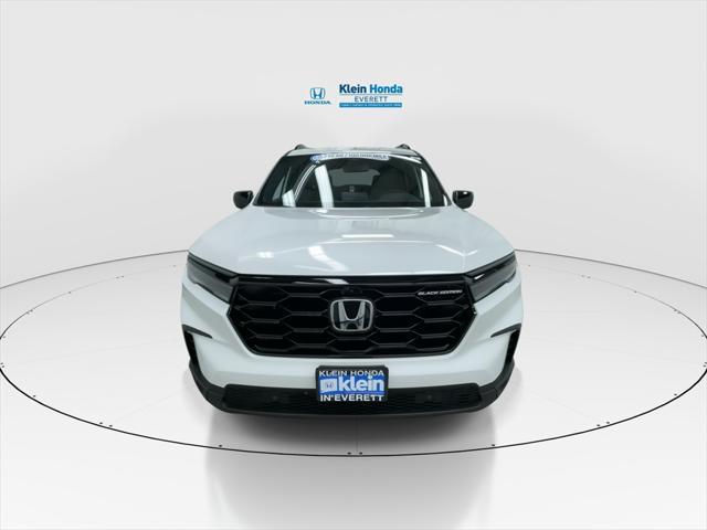 new 2025 Honda Pilot car, priced at $57,215
