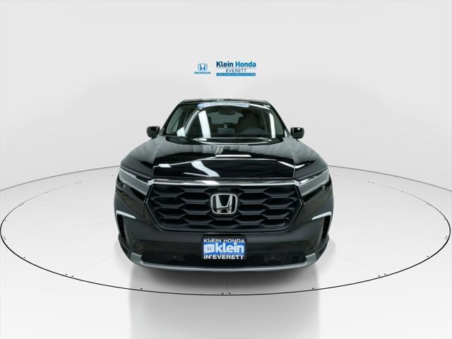 new 2025 Honda Pilot car, priced at $43,588