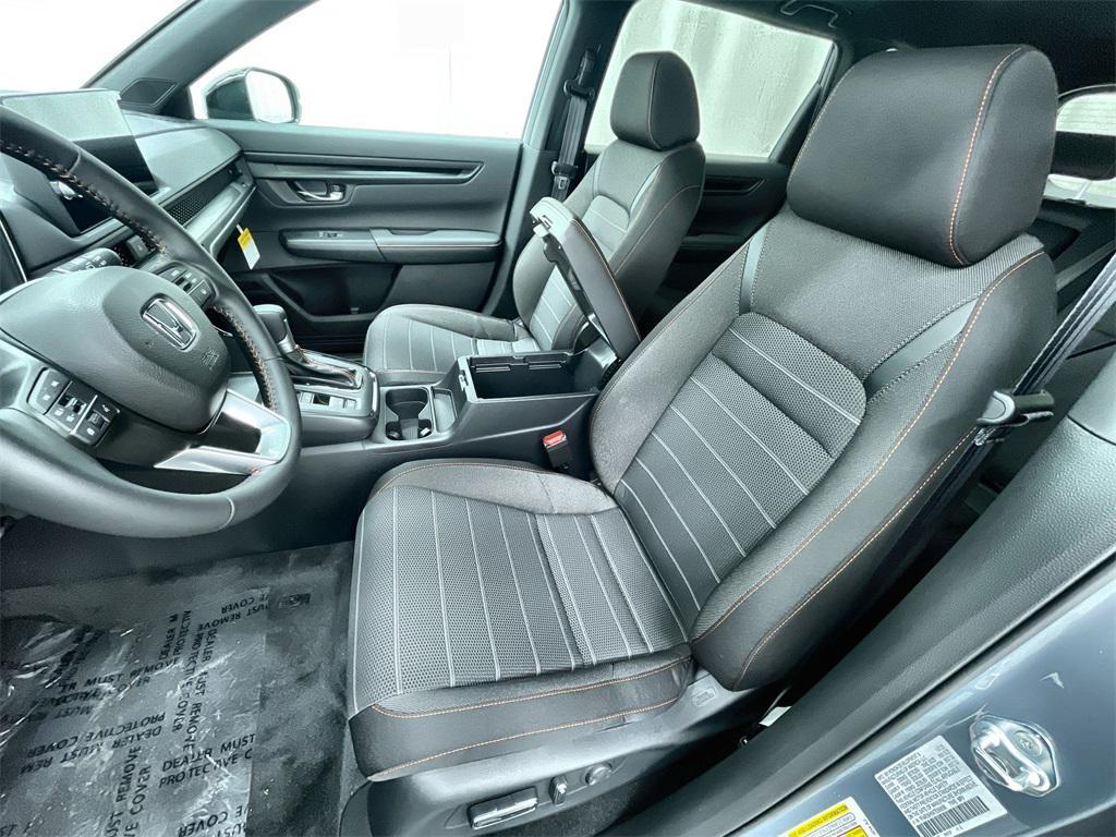 new 2026 Honda CR-V Hybrid car, priced at $39,035