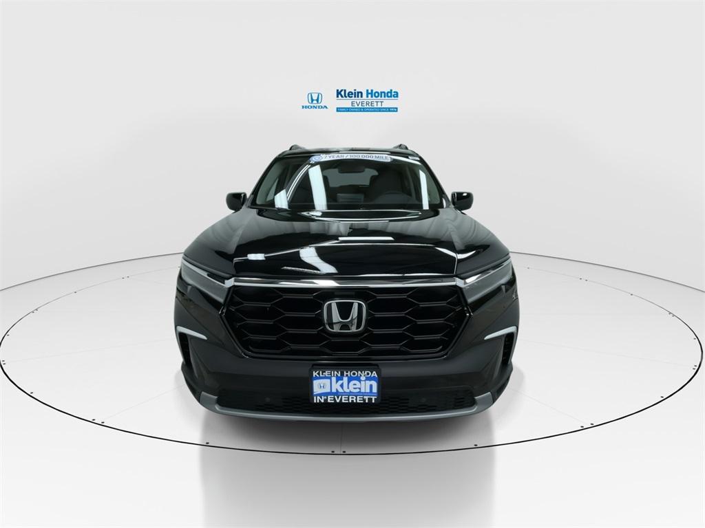 new 2025 Honda Pilot car, priced at $48,498
