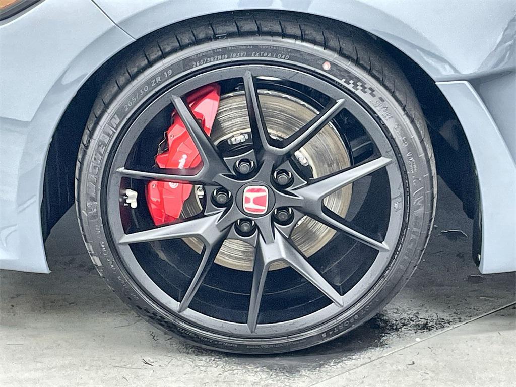 new 2025 Honda Civic Type R car, priced at $57,545