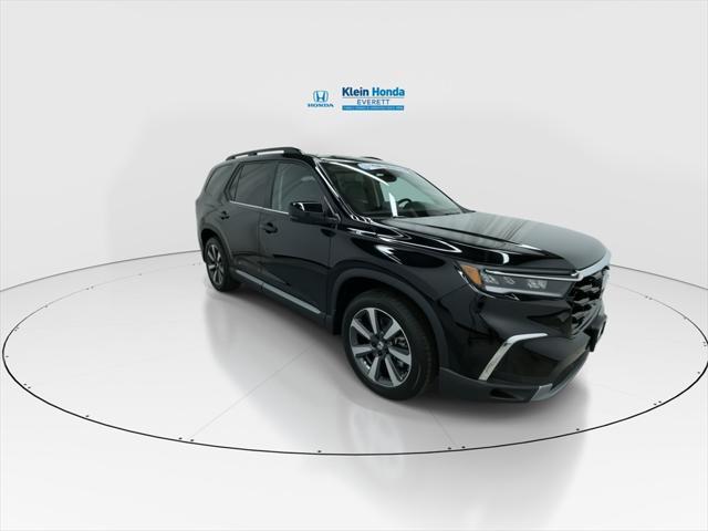 new 2025 Honda Pilot car, priced at $51,050