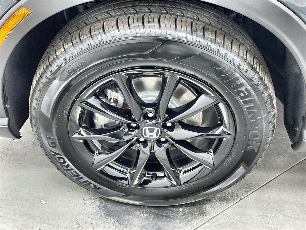 new 2026 Honda CR-V Hybrid car, priced at $38,580