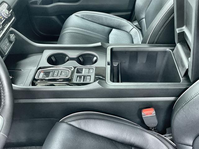 new 2025 Honda Pilot car, priced at $54,985