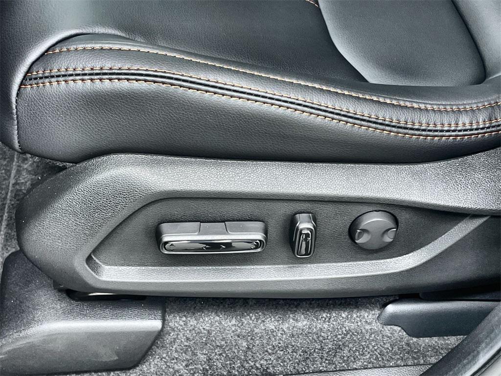 new 2025 Honda Pilot car, priced at $50,895