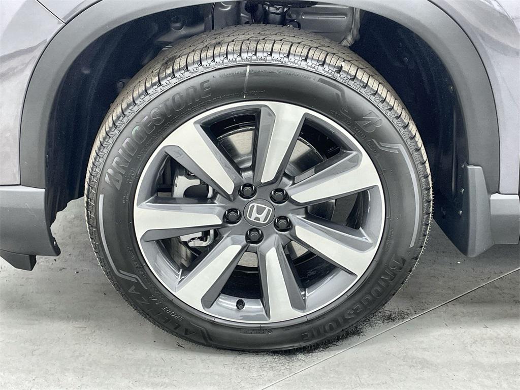 new 2025 Honda Pilot car, priced at $54,575