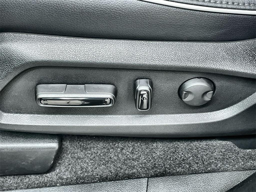 new 2025 Honda Pilot car, priced at $54,575