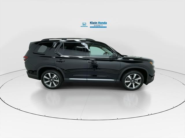 new 2025 Honda Pilot car, priced at $55,260