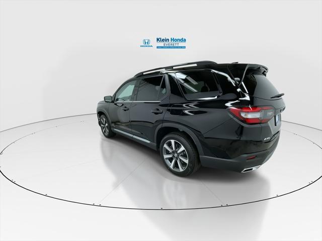 new 2025 Honda Pilot car, priced at $55,260