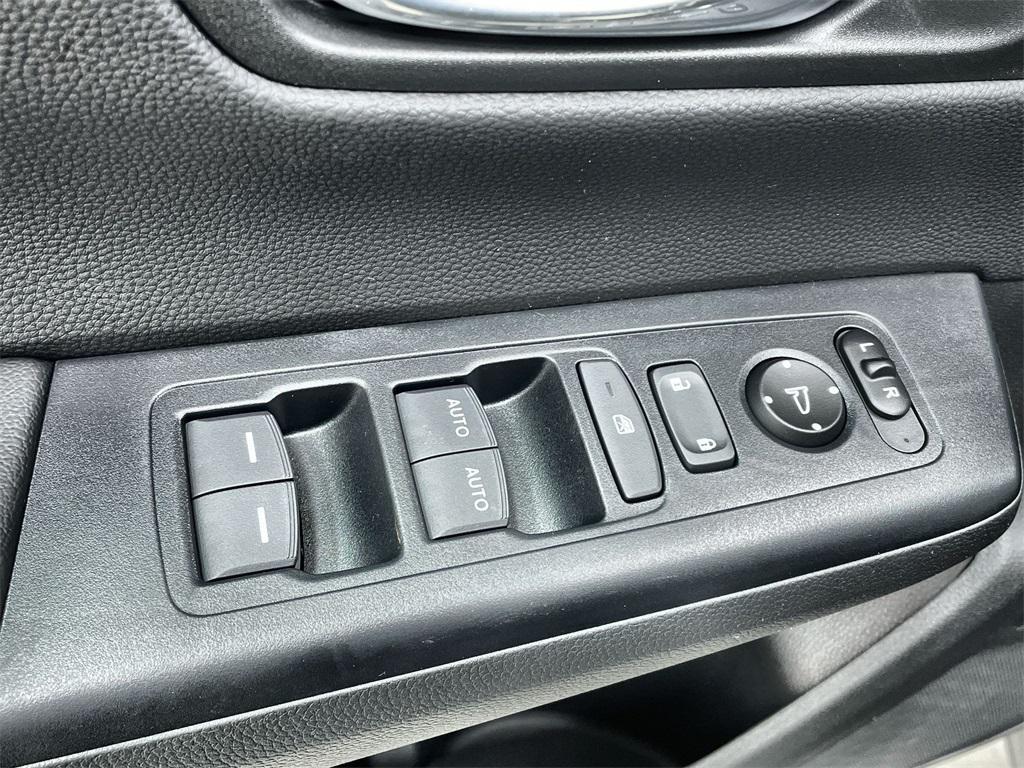 new 2026 Honda CR-V Hybrid car, priced at $38,580