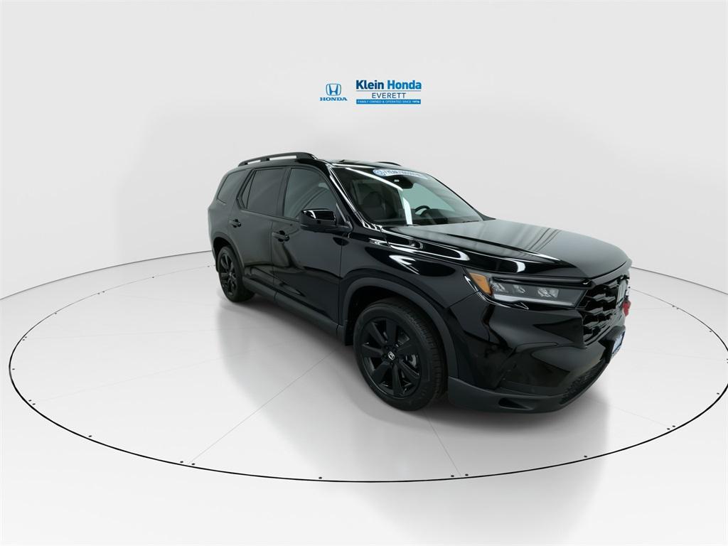 new 2025 Honda Pilot car, priced at $56,075