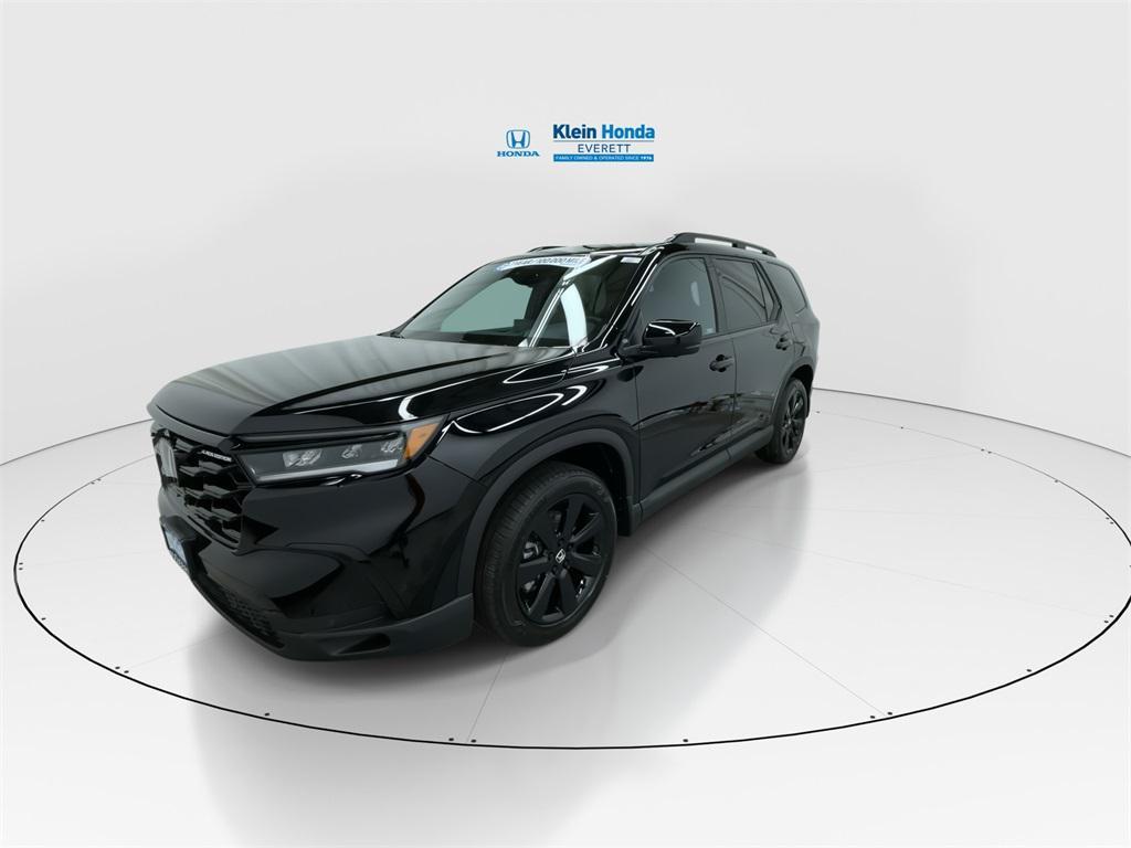 new 2025 Honda Pilot car, priced at $56,075