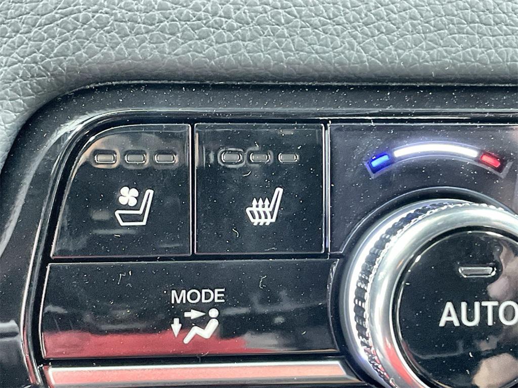 new 2025 Honda Pilot car, priced at $56,075