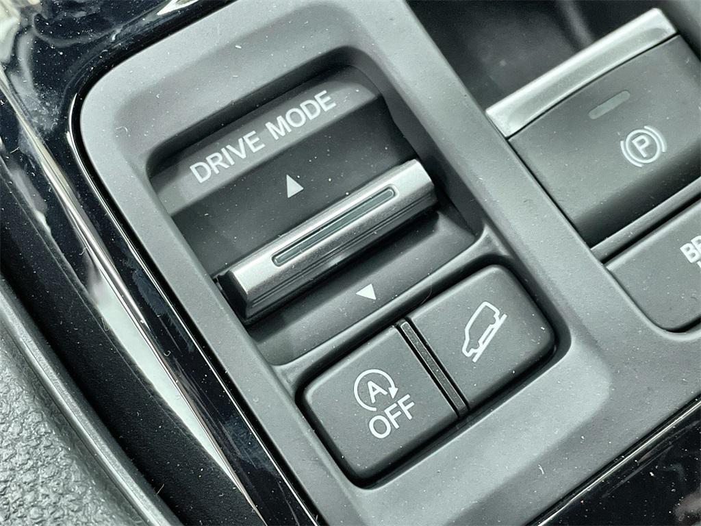 new 2025 Honda Pilot car, priced at $56,075