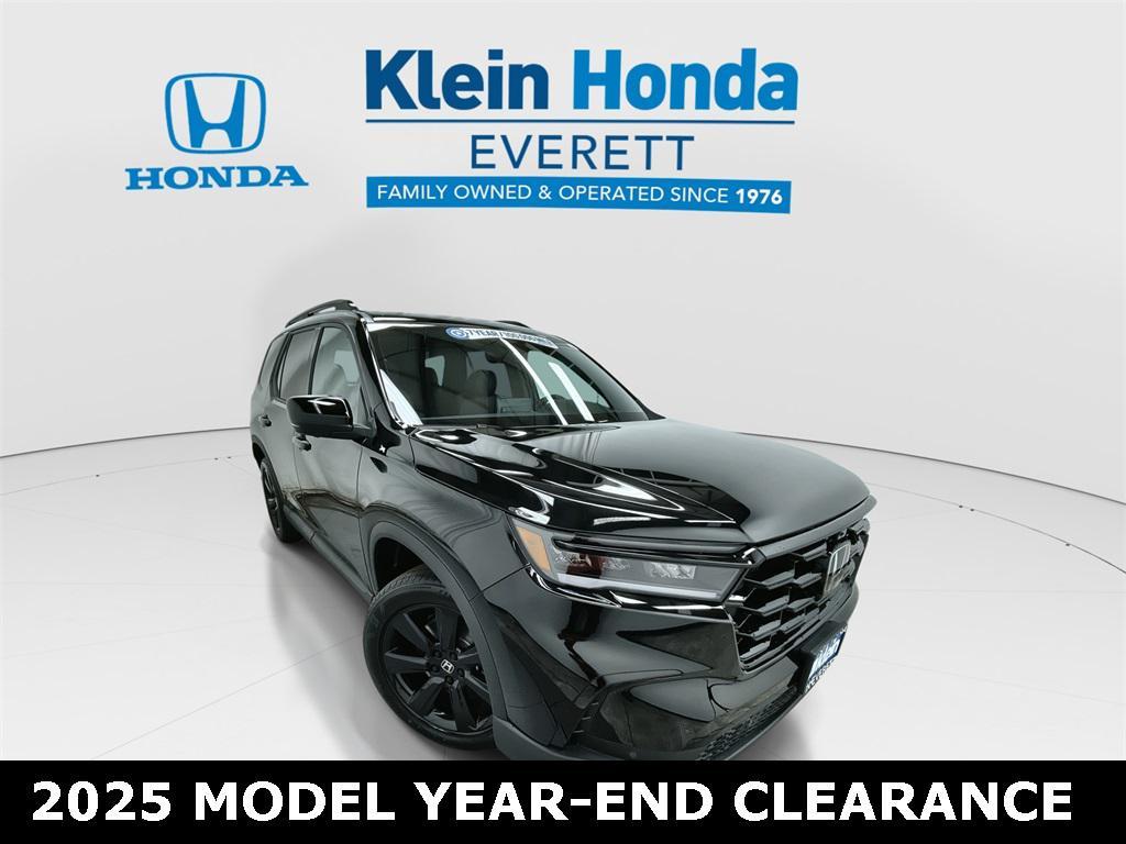 new 2025 Honda Pilot car, priced at $56,075