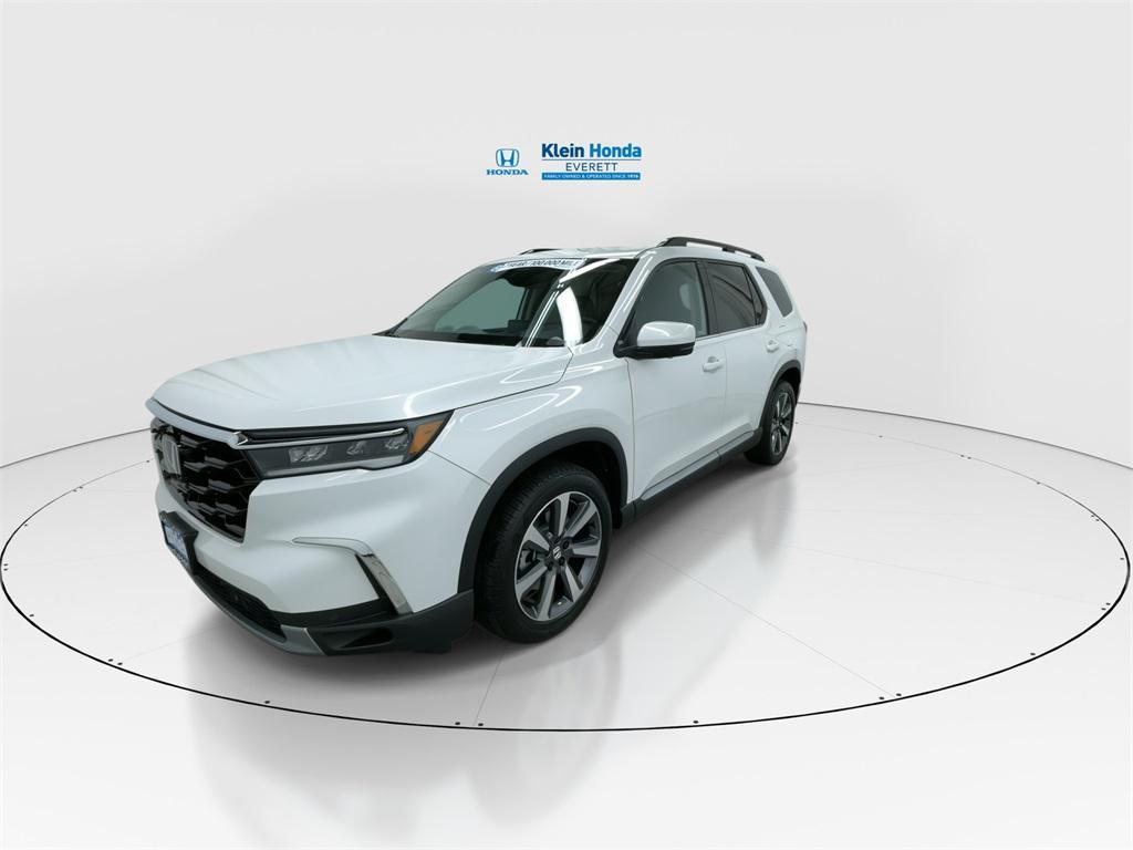 new 2025 Honda Pilot car, priced at $55,760