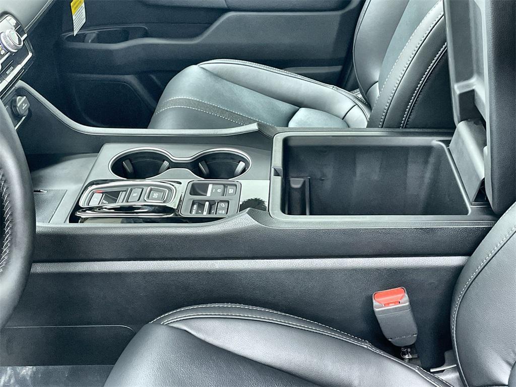 new 2025 Honda Pilot car, priced at $51,095