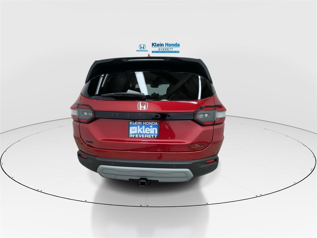 new 2025 Honda Pilot car, priced at $51,350