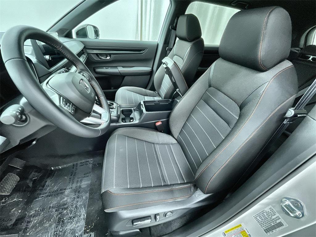 new 2026 Honda CR-V Hybrid car, priced at $39,035