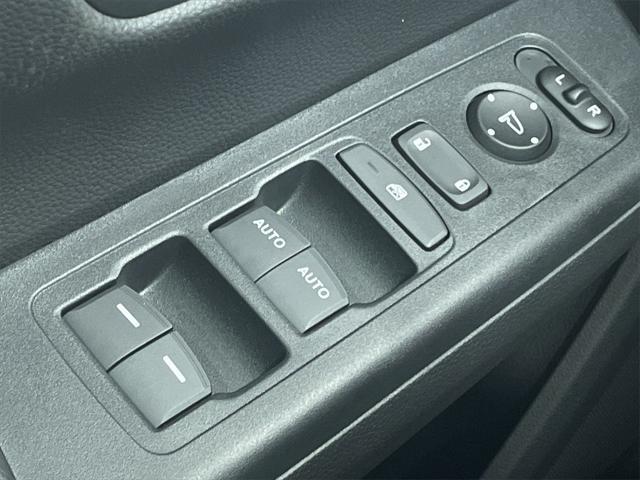 new 2026 Honda CR-V Hybrid car, priced at $38,980