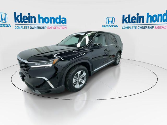 new 2025 Honda Pilot car, priced at $43,499