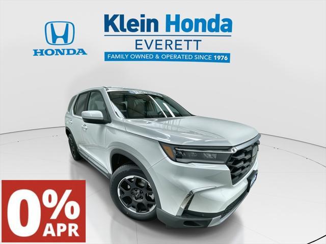 new 2025 Honda Pilot car, priced at $45,488