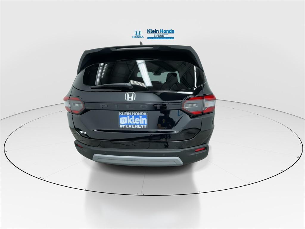 new 2025 Honda Pilot car, priced at $47,095