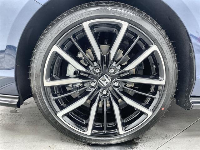 new 2025 Honda Accord Hybrid car, priced at $40,450